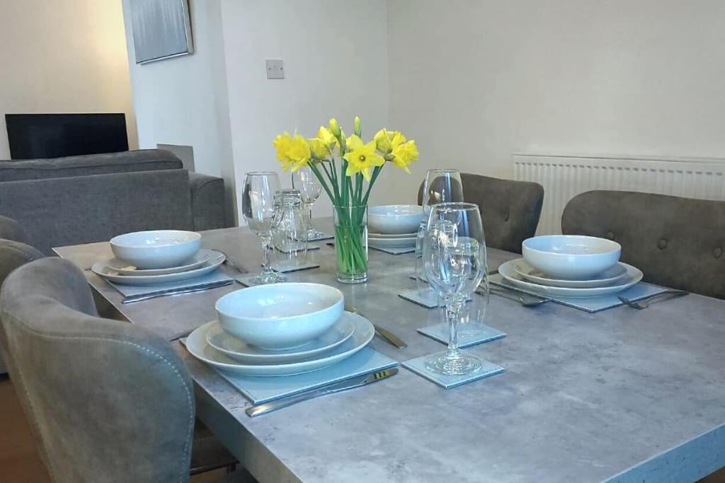 2 Bedroom City Centre Duplex Apt Preston  Zewnętrze zdjęcie