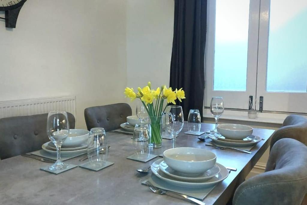 2 Bedroom City Centre Duplex Apt Preston  Zewnętrze zdjęcie